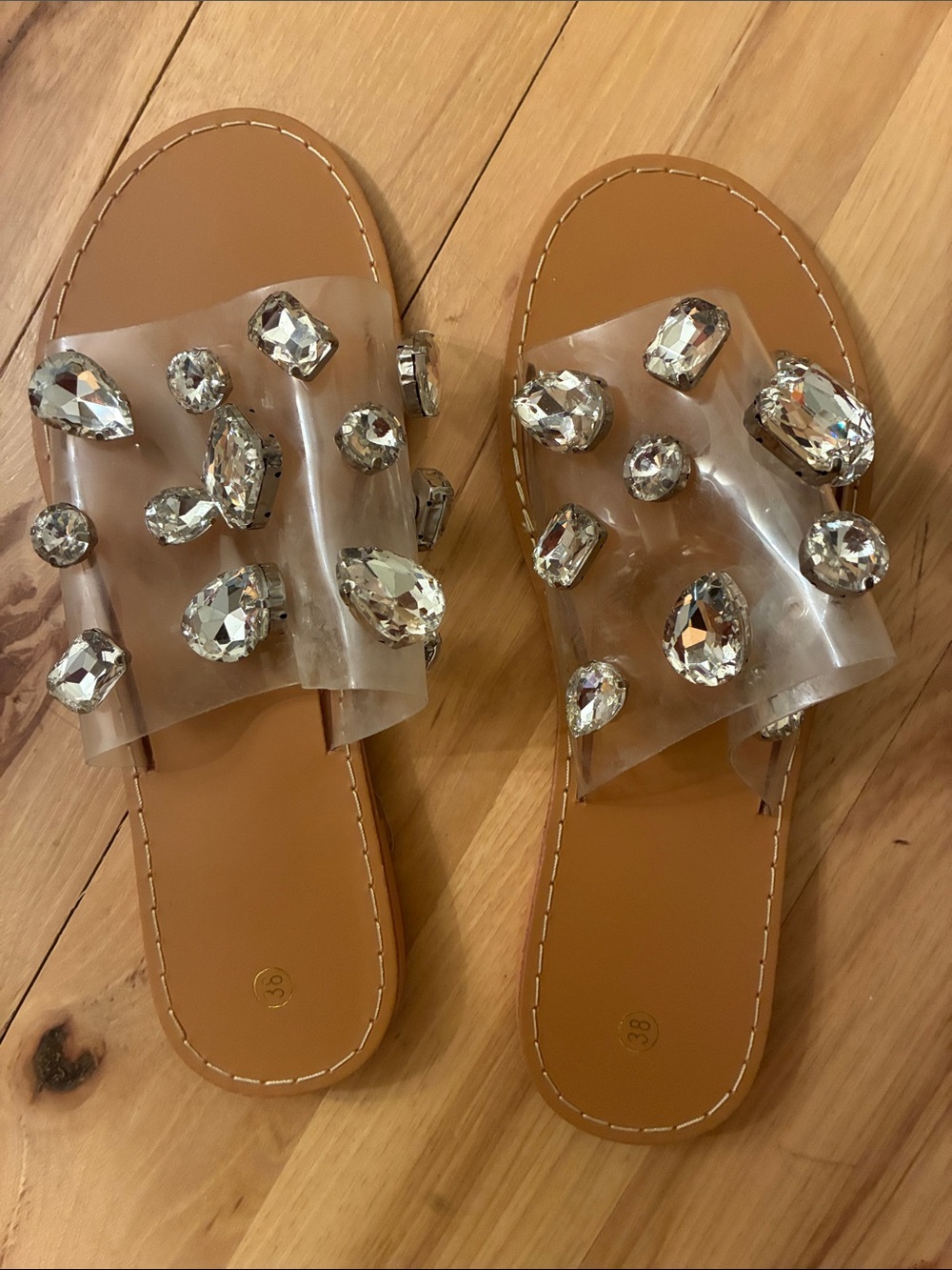 Women’s Clear Jeweled Slides pls READ